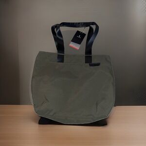 Alpaka Metro Tote Green Axoflux 210D 14.5L Weatherproof Bag AA010583518 NEW